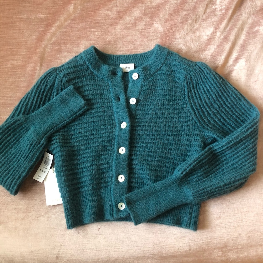 Aritzia Wilfred Alessia Puff Sleeve Cardigan